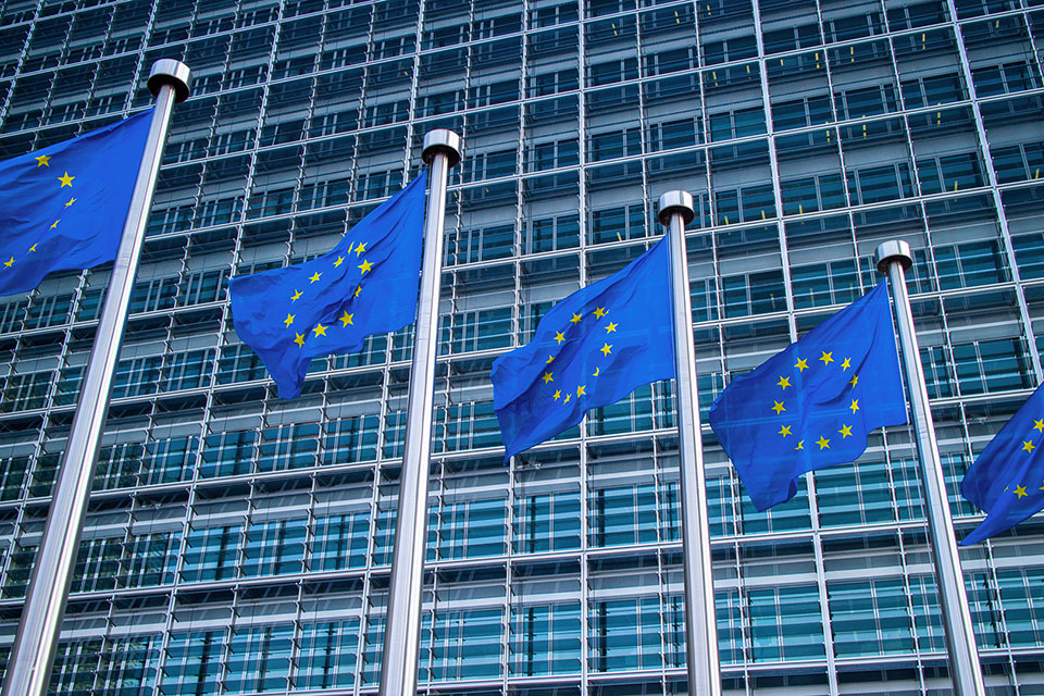 Diritti passeggeri aerei: riforma UE 2026